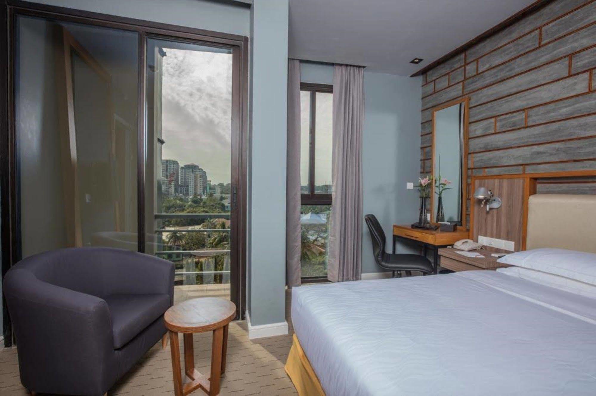 The Link Yangon Boutique Hotel Exterior foto